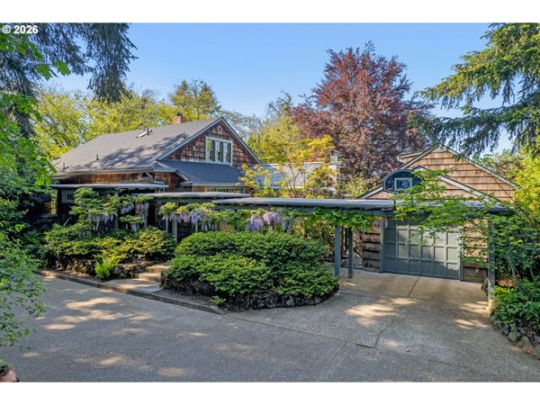 2303 MCMORRAN AVE, Eugene, OR 97403