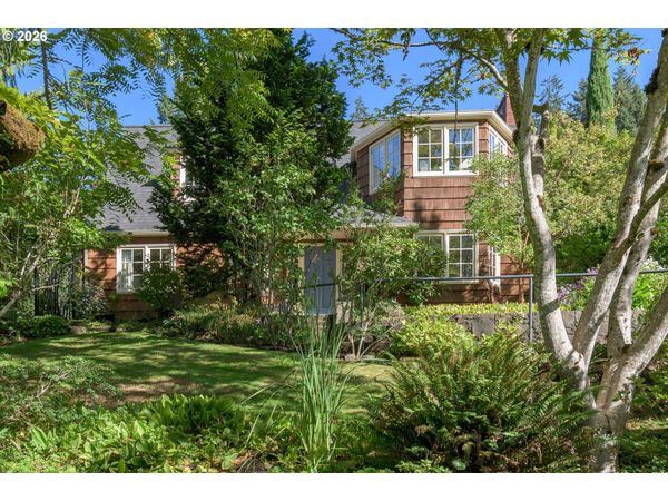 1669 FAIRMOUNT BLVD, Eugene, OR 97403