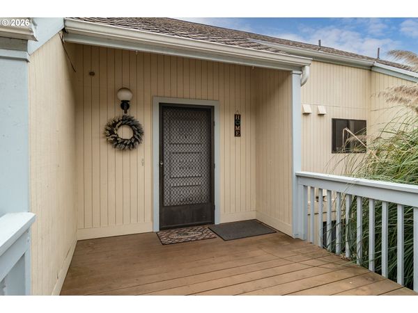 26 NW MOUNTAIN VIEW DR, Roseburg, OR 97471