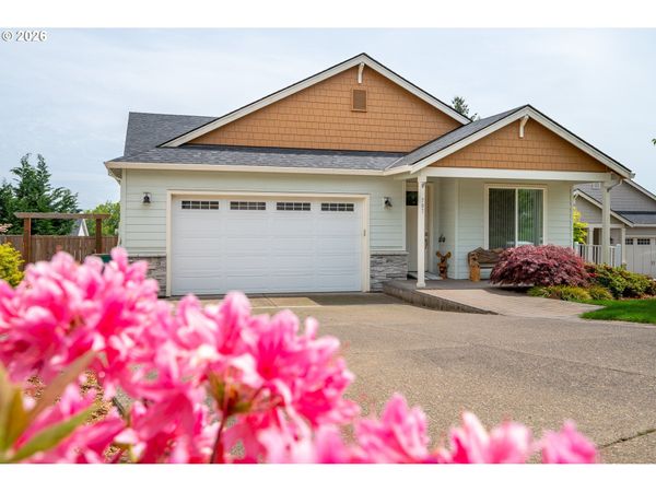 787 SW ALDER ST, Dundee, OR 97115
