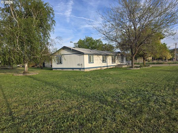 1650 11TH ST, Baker City, OR 97814