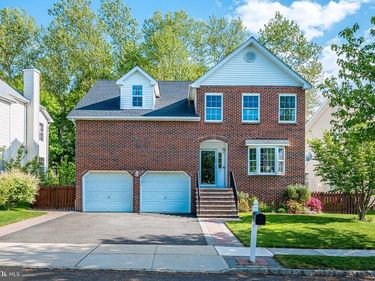 4 MARCHESI DRIVE, LAWRENCE TOWNSHIP, NJ 08648
