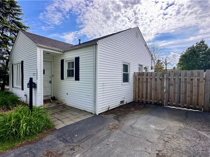 1206 Genesee Avenue, Mayfield Heights, OH 44124 Photo 2