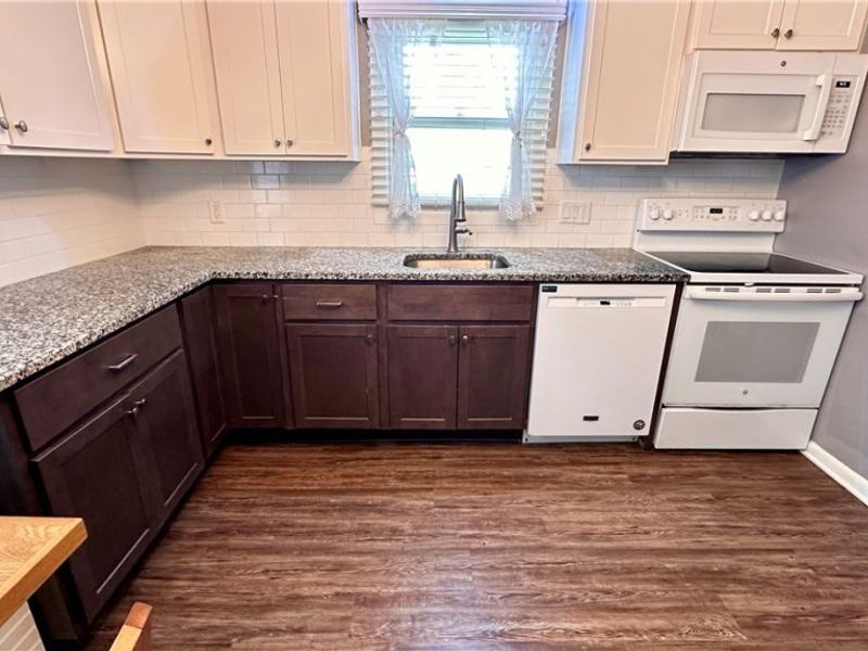 1206 Genesee Avenue, Mayfield Heights, OH 44124 Photo 7