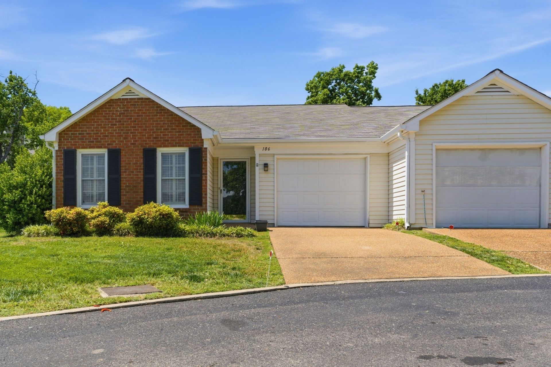 106 Emma Neuhoff Ct, Nashville, TN 37205 Main Photo