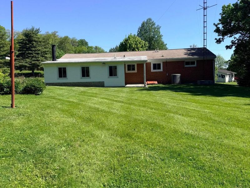 2705 Ash Drive , Springfield, OH 45504 Photo 5