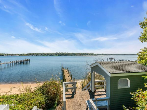 932 Navesink River Road, Rumson, NJ 07760