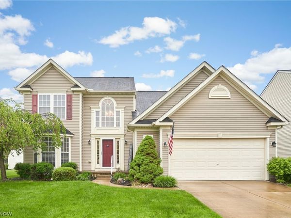 572 Colonial Drive , Painesville, OH 44077