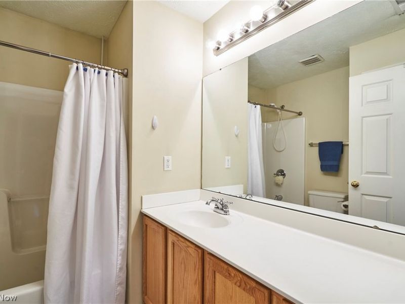 572 Colonial Drive, Painesville, OH 44077 Photo 17
