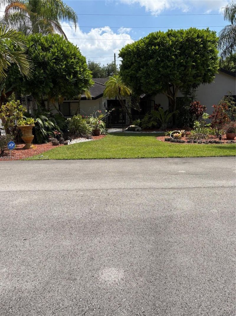 15364 SW 151st Ter , Miami, FL 33196 Photo