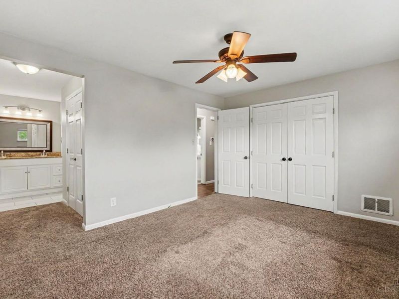2041 Earlwood Court, Green Township, OH 45238 Photo 13