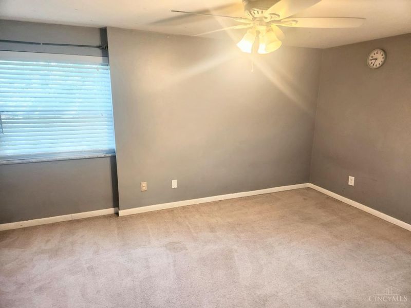 2041 Earlwood Court, Green Township, OH 45238 Photo 16