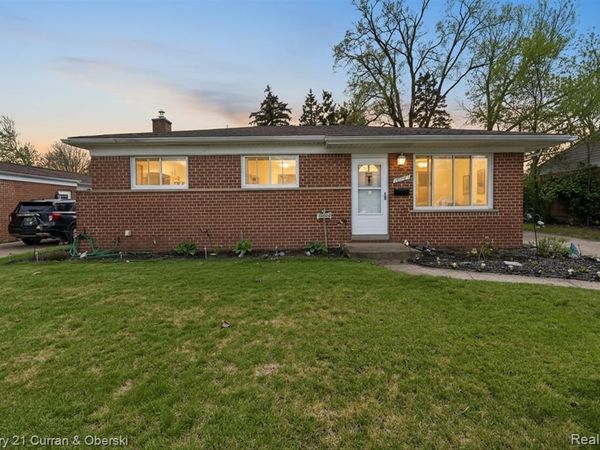 35669 Hees Street, Livonia, MI 48150