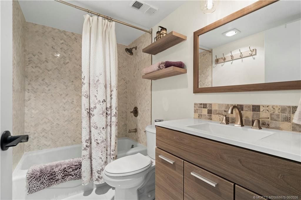 5558 NE Gulfstream Way, Stuart, FL 34996 Photo