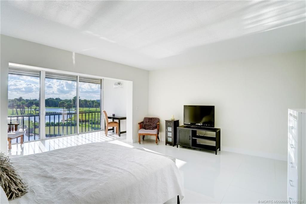 5558 NE Gulfstream Way, Stuart, FL 34996 Photo