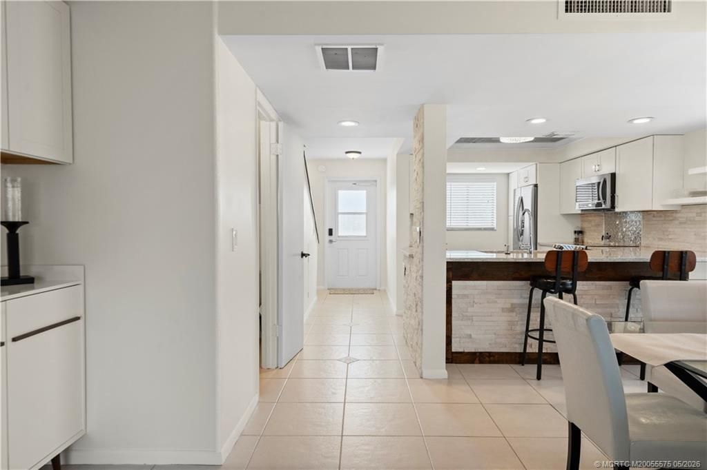 5558 NE Gulfstream Way, Stuart, FL 34996 Photo