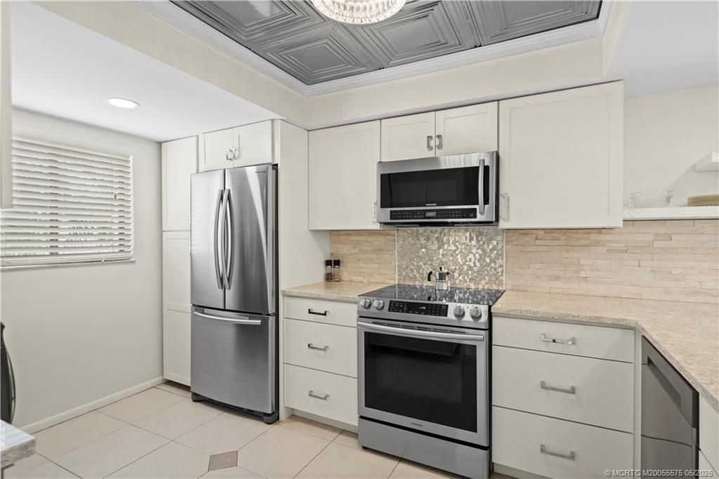 5558 NE Gulfstream Way, Stuart, FL 34996 Photo
