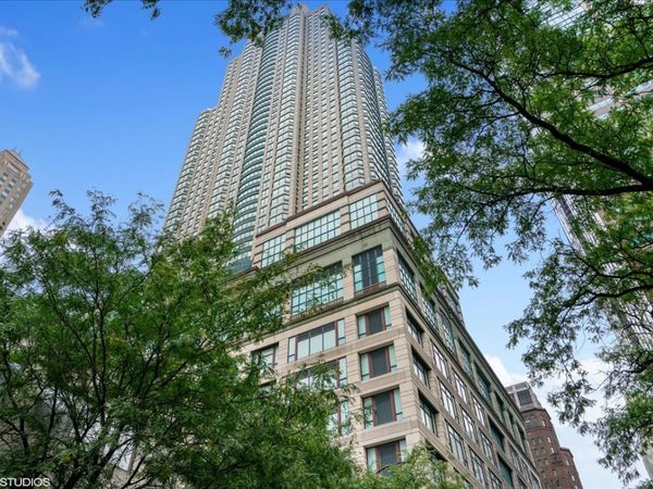 100 E Huron Street , Unit 4703, Chicago, IL 60611
