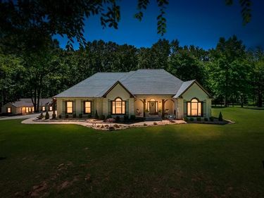 315 HICKORY WOODS DR, Eads, TN 38028