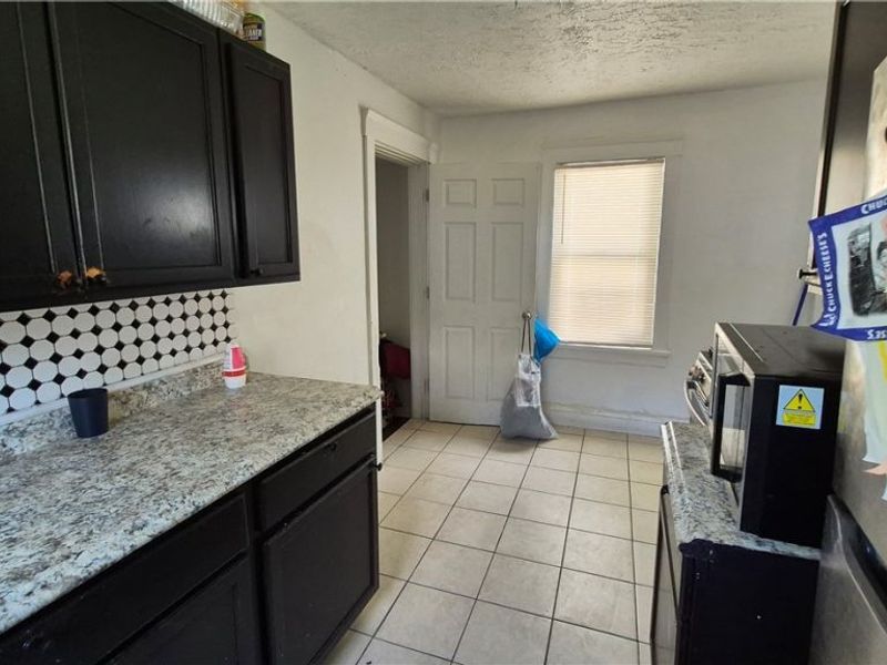 2048 W 105th Street, Cleveland, OH 44102 Photo 16