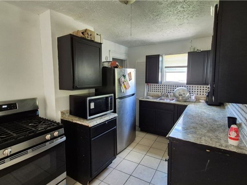 2048 W 105th Street, Cleveland, OH 44102 Photo 18