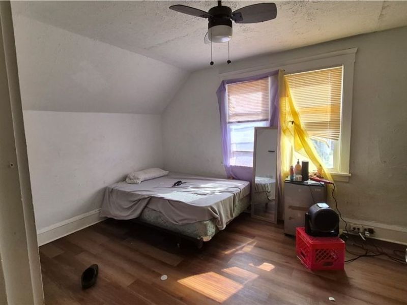 2048 W 105th Street, Cleveland, OH 44102 Photo 9