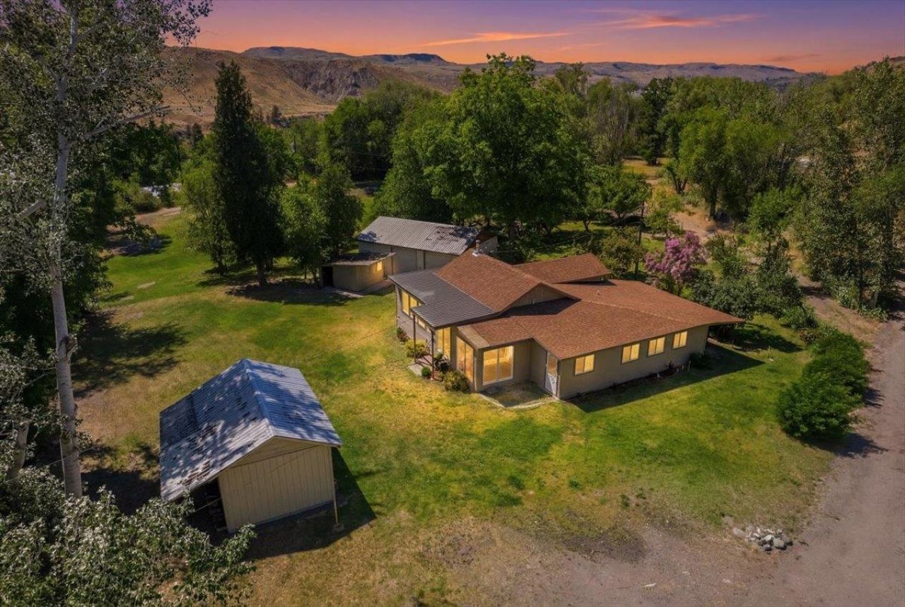 378c Elmer City Access Rd, Coulee Dam, WA 99116 Main Photo