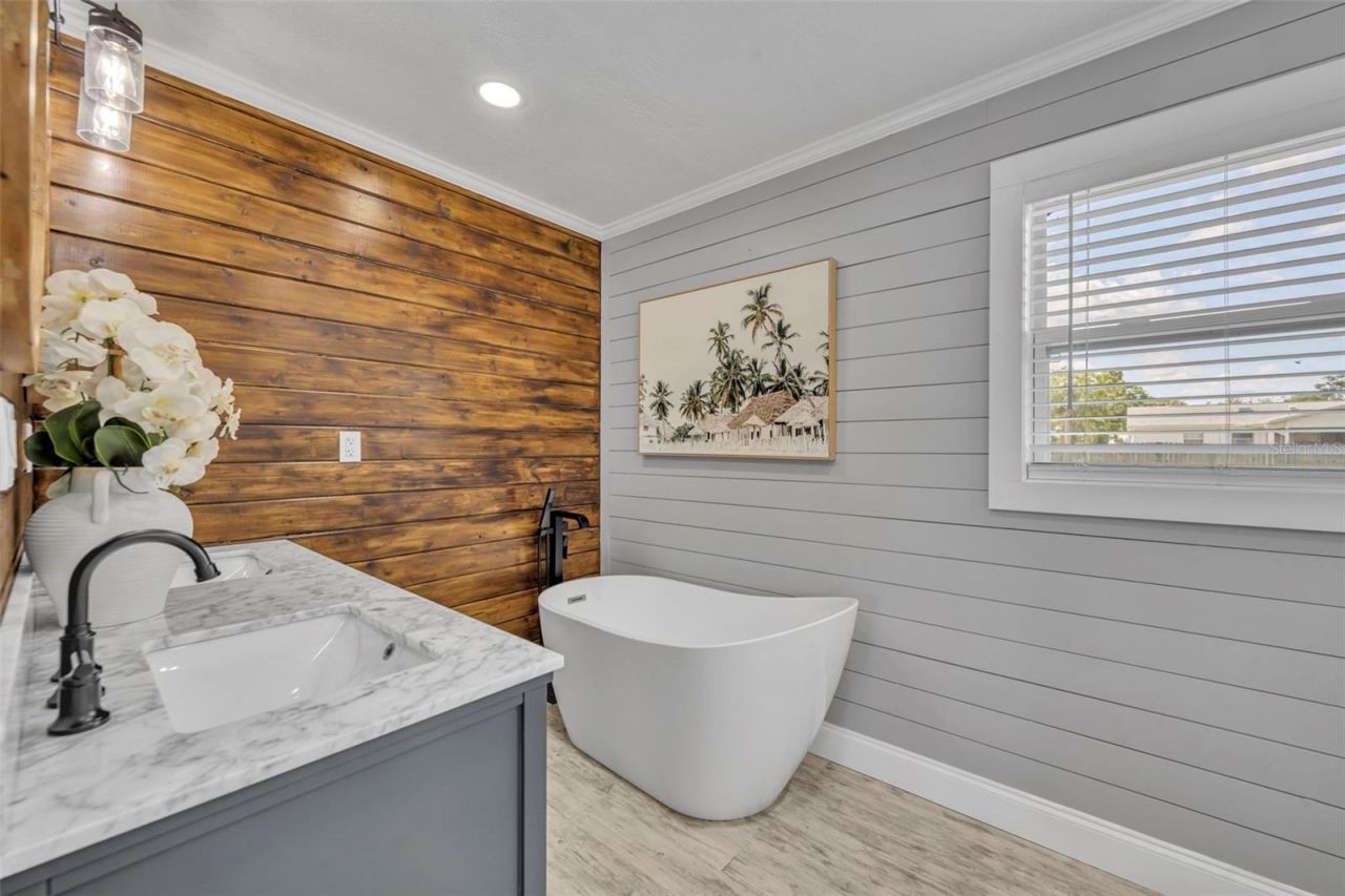 702 Eleanore Avenue, New Smyrna Beach, FL 32168 Photo