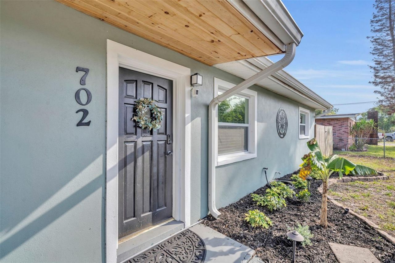 702 Eleanore Avenue, New Smyrna Beach, FL 32168 Photo
