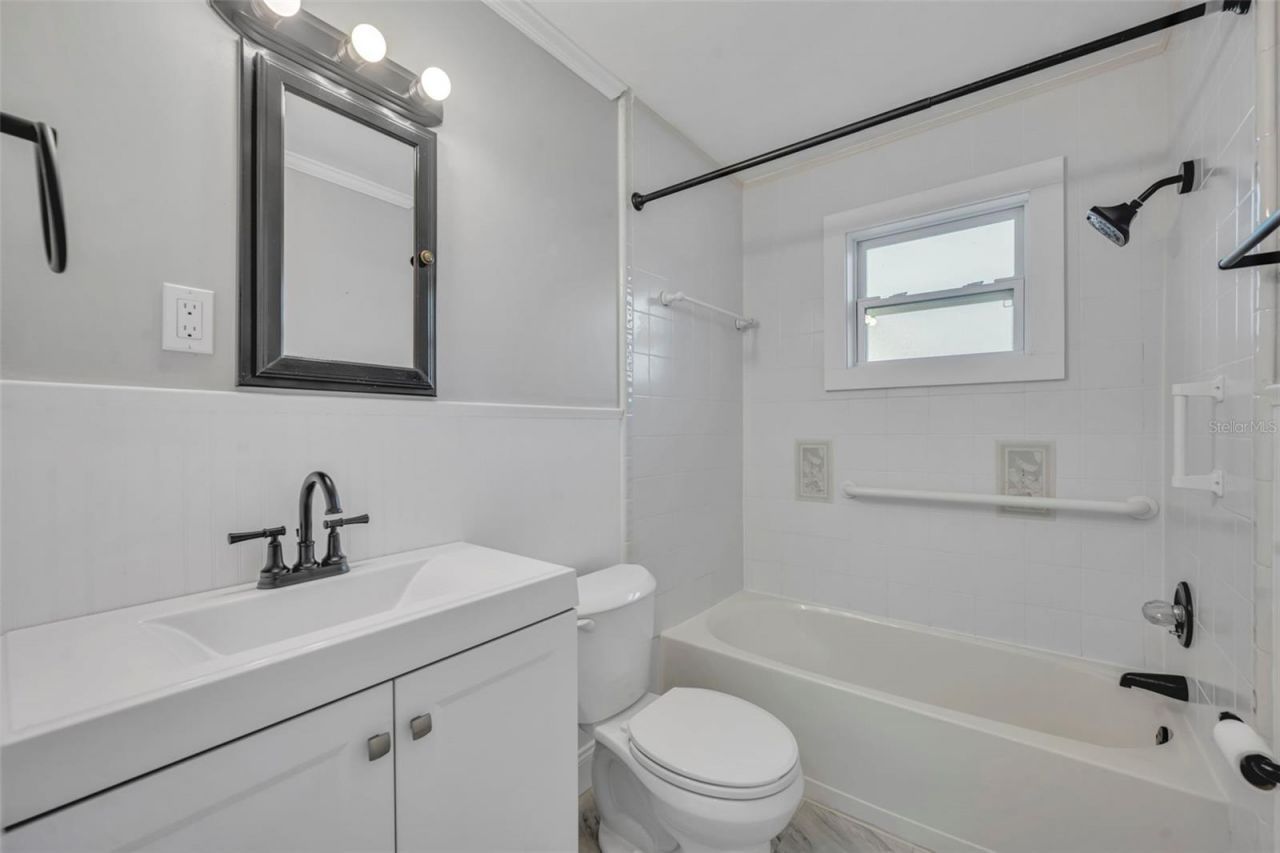 702 Eleanore Avenue, New Smyrna Beach, FL 32168 Photo
