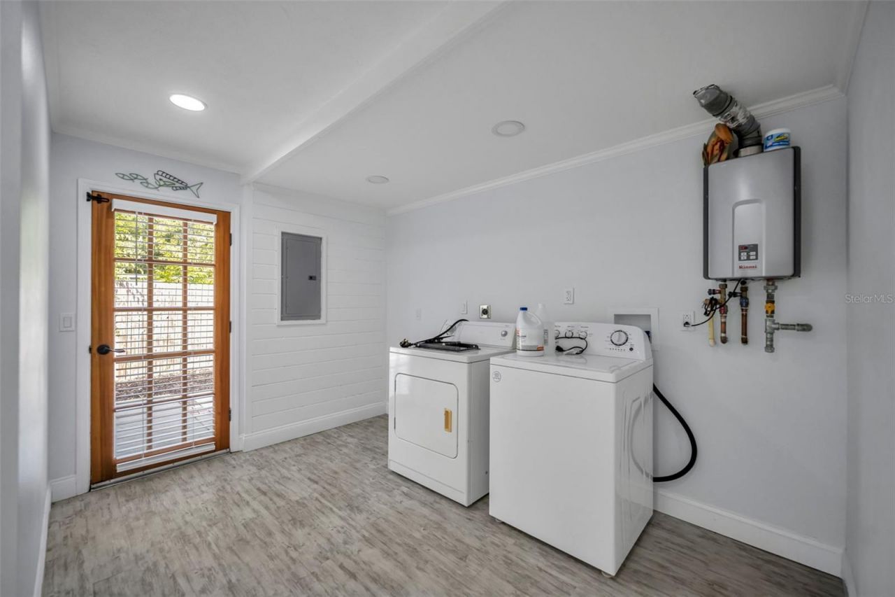 702 Eleanore Avenue, New Smyrna Beach, FL 32168 Photo