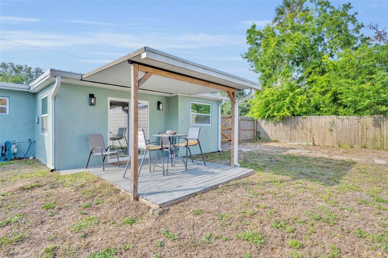 702 Eleanore Avenue, New Smyrna Beach, FL 32168 Photo