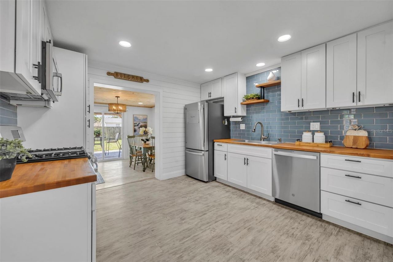 702 Eleanore Avenue, New Smyrna Beach, FL 32168 Photo