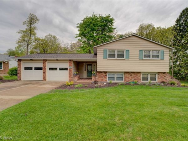 724 Strowbridge Drive , Huron, OH 44839