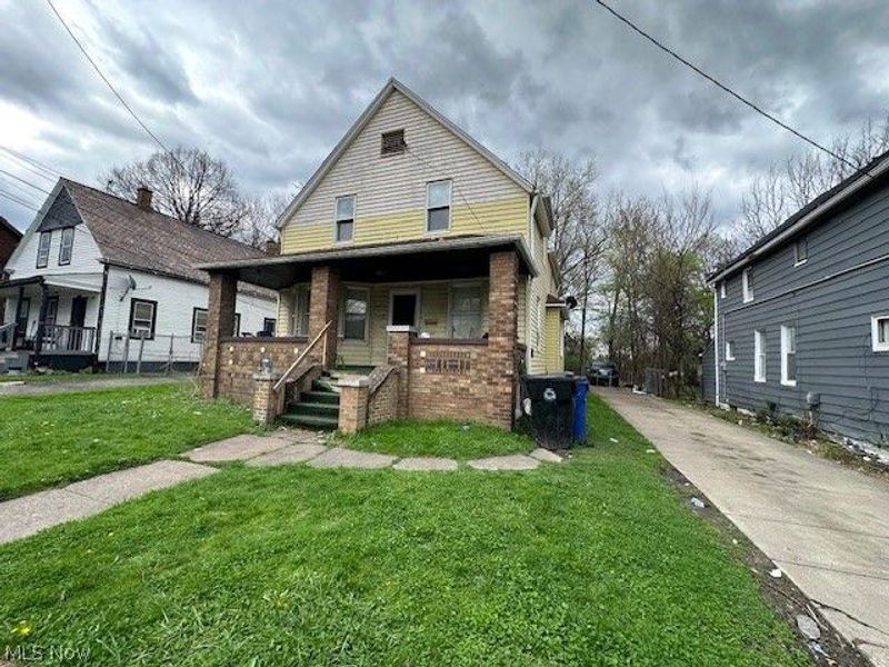 9710 Aetna Road, Cleveland, OH 44105 Photo 2
