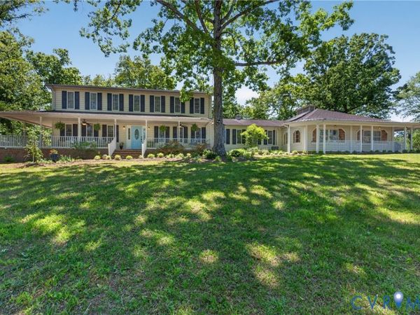 91&89 S James Madison Highway, Farmville, VA 23901