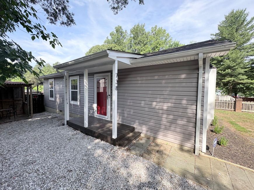 738 White Sands Drive, Lusby, MD 20657 Main Photo