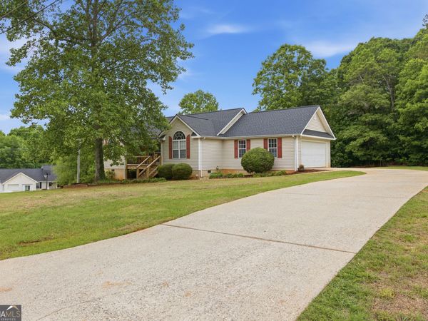 180 Rocky Shoals Trail, Mount Airy, GA 30563