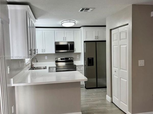 17043 NW 22nd St , Pembroke Pines, FL 33028