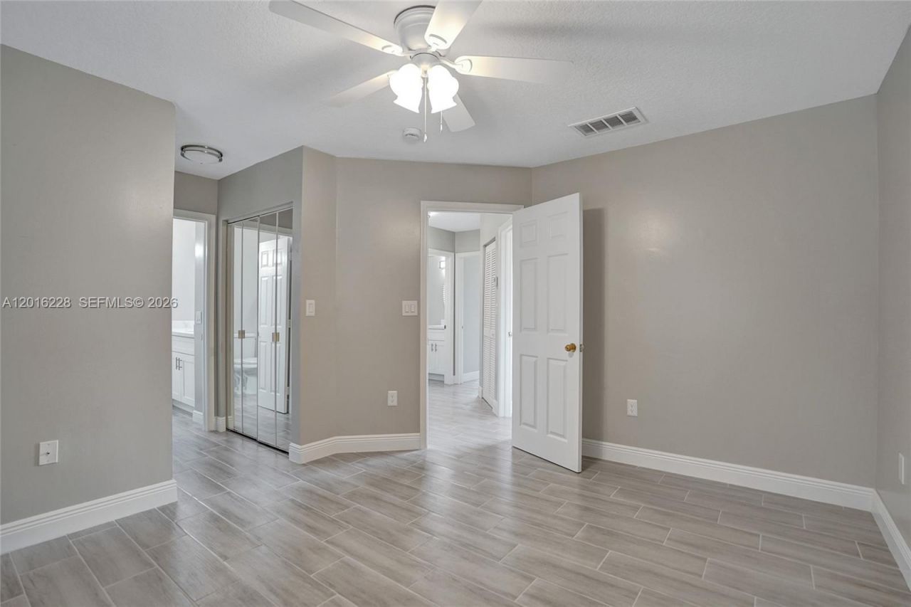 17043 NW 22nd St, Pembroke Pines, FL 33028 Photo