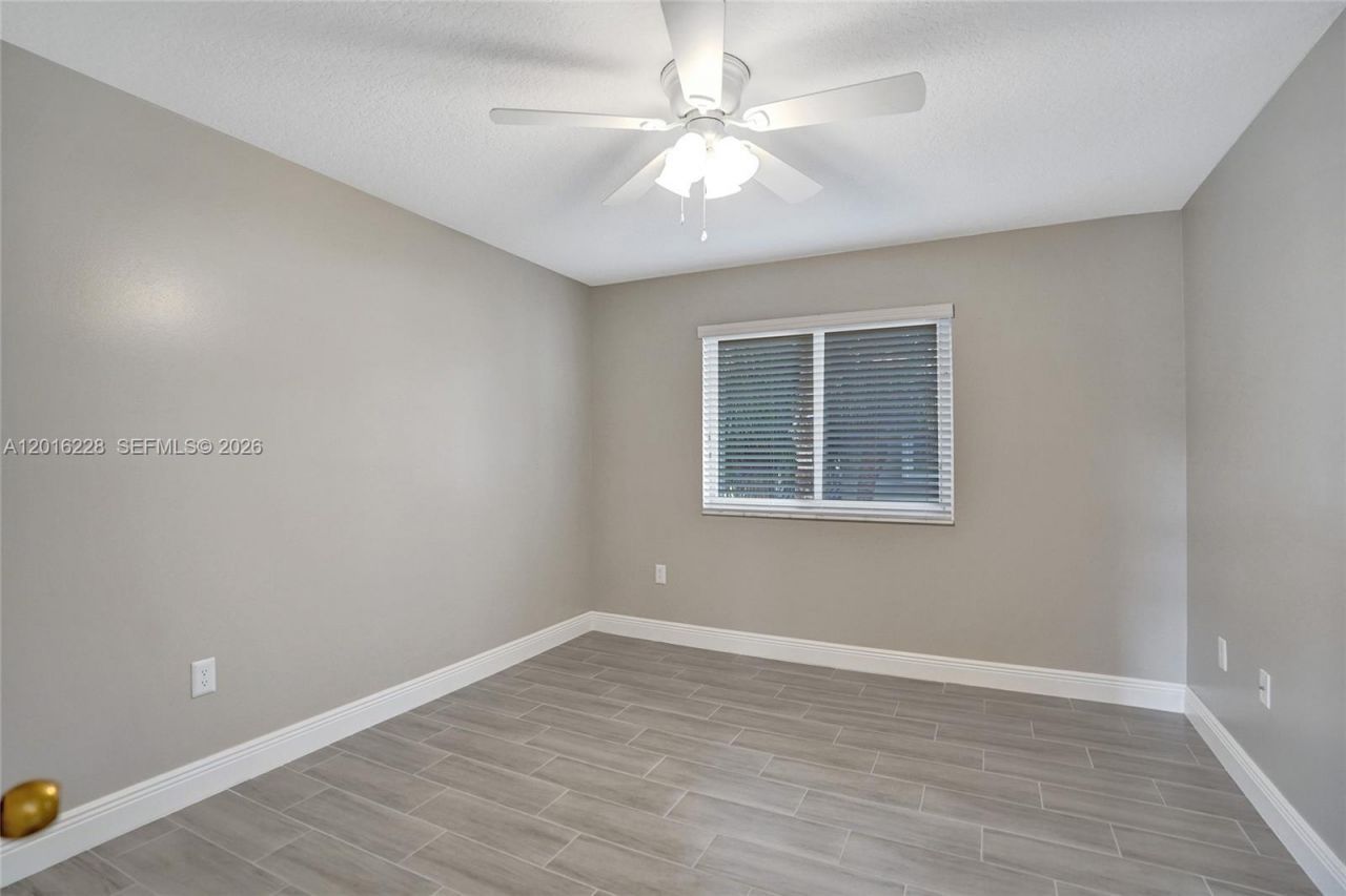 17043 NW 22nd St, Pembroke Pines, FL 33028 Photo