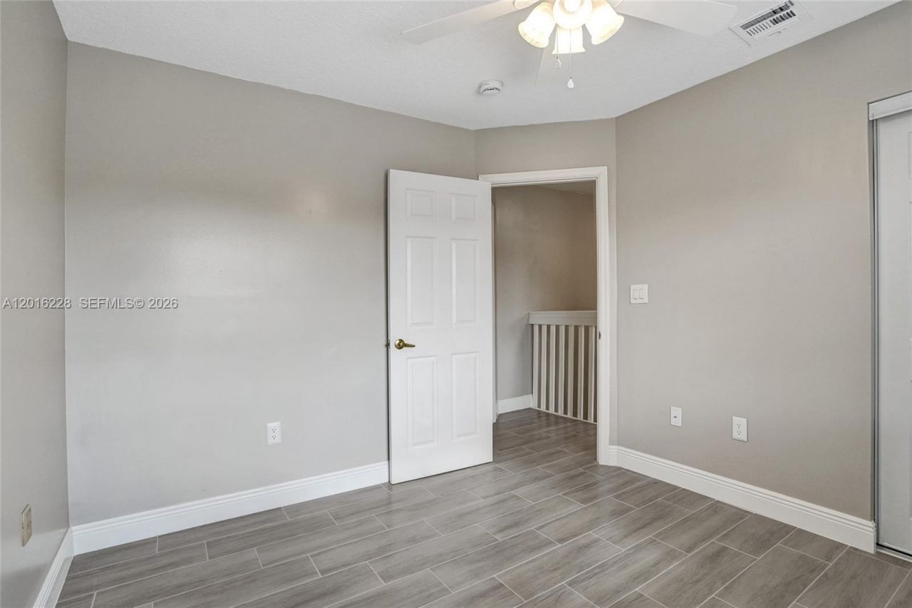 17043 NW 22nd St, Pembroke Pines, FL 33028 Photo