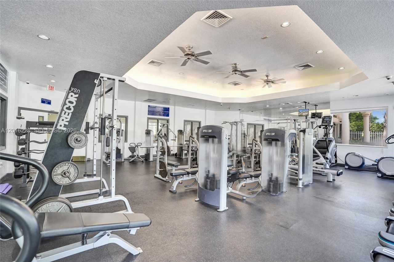 17043 NW 22nd St, Pembroke Pines, FL 33028 Photo