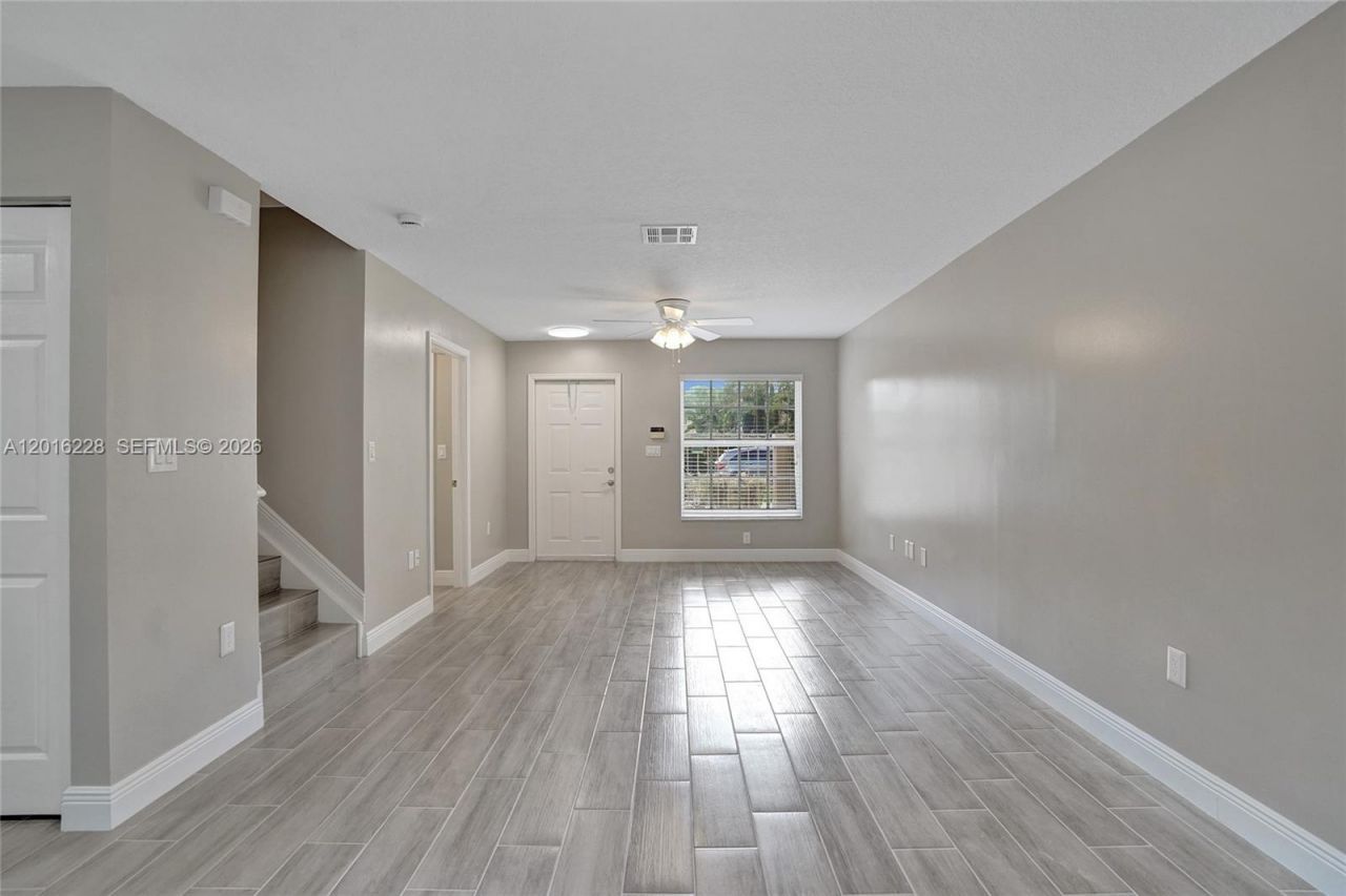17043 NW 22nd St, Pembroke Pines, FL 33028 Photo