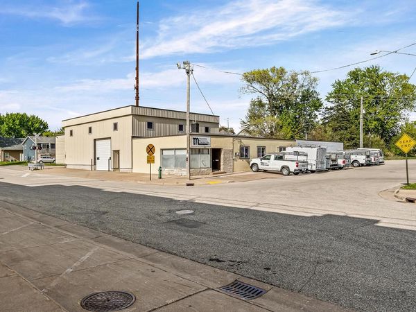 2023 13th STREET, La Crosse, WI 54601