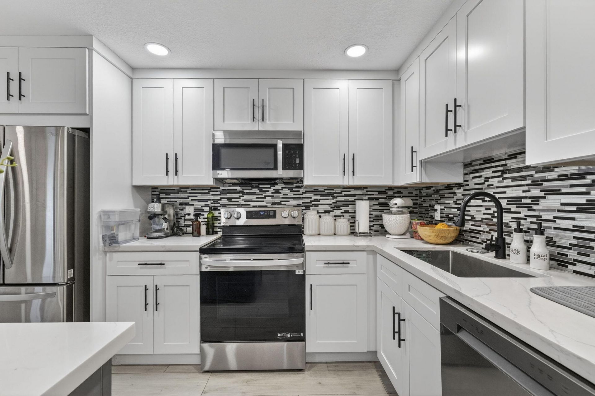 830 NE 59th Court, Oakland Park, FL 33334 Photo