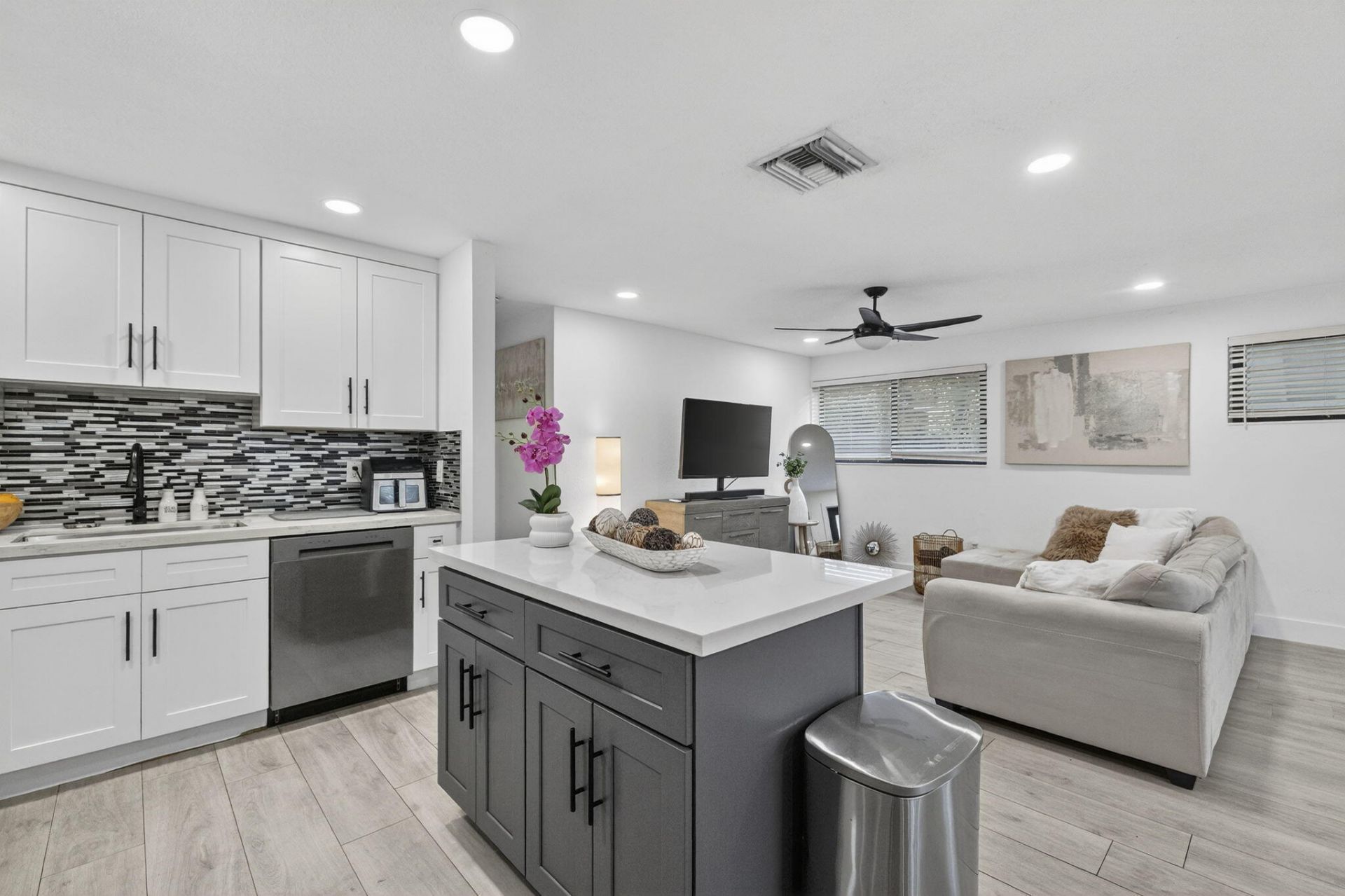 830 NE 59th Court, Oakland Park, FL 33334 Photo