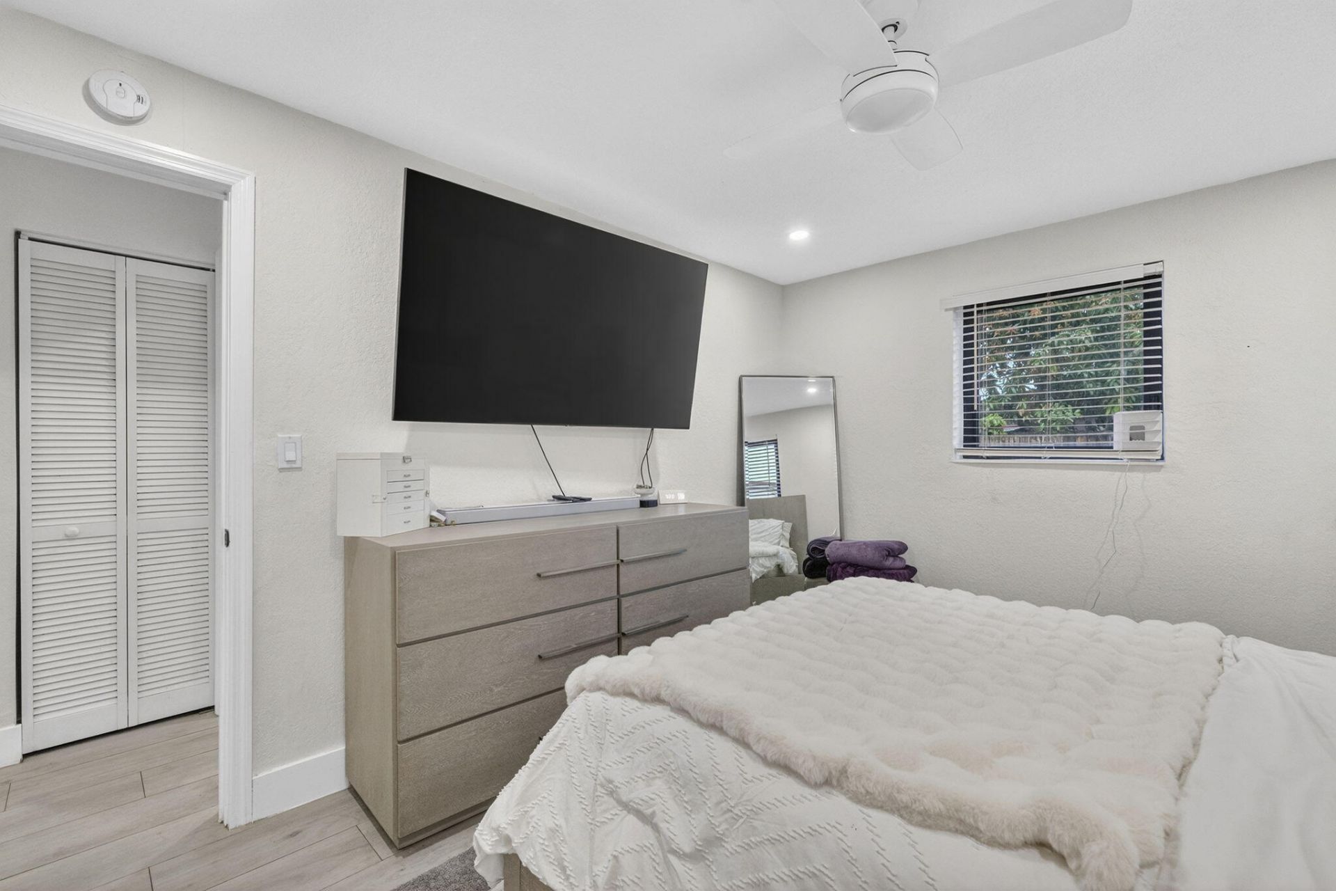 830 NE 59th Court, Oakland Park, FL 33334 Photo