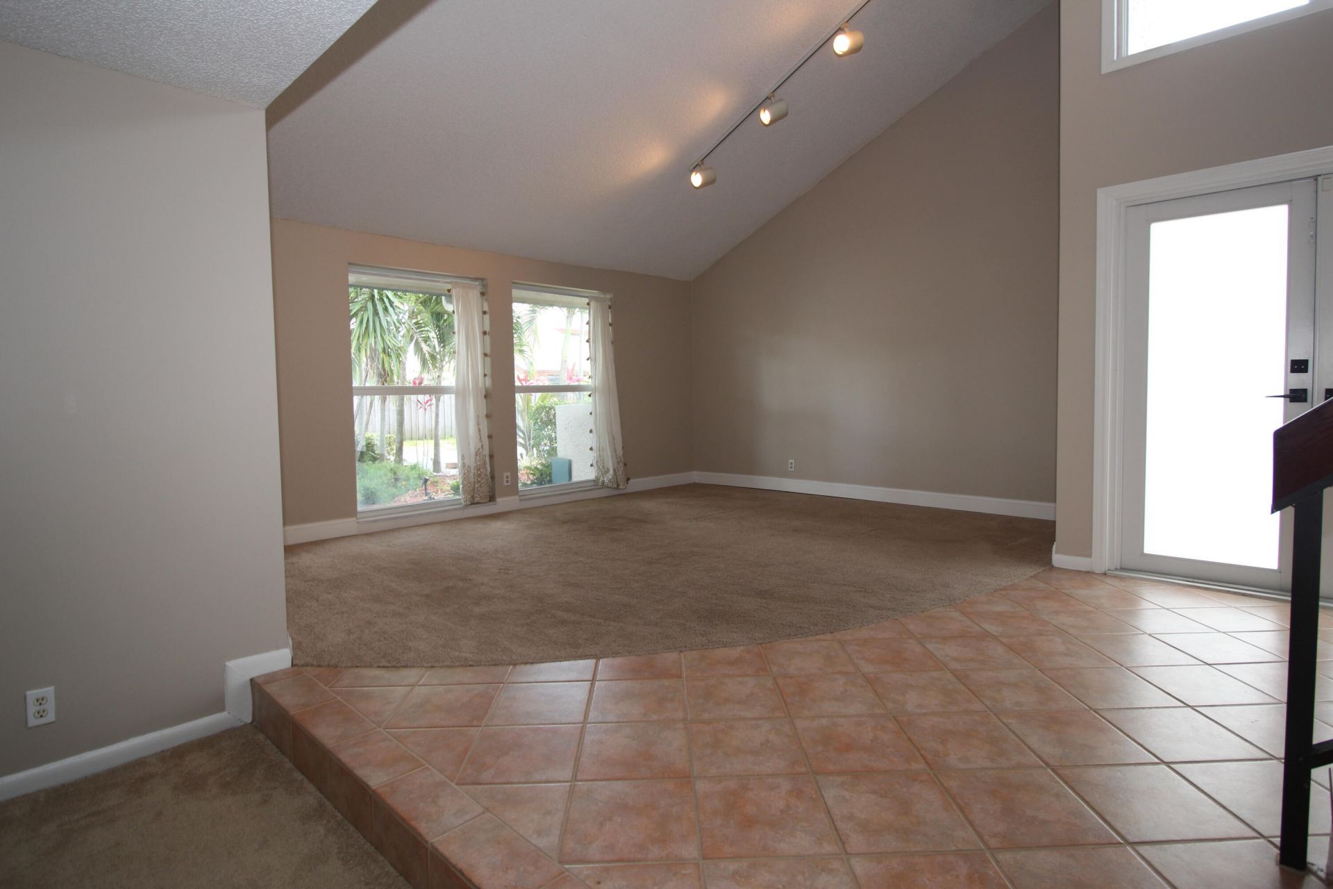 8321 SW 39th Court, Davie, FL 33328 Photo