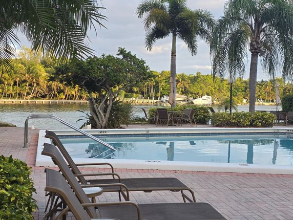3100 NE 48th Court, Unit 113, Lighthouse Point, FL 33064